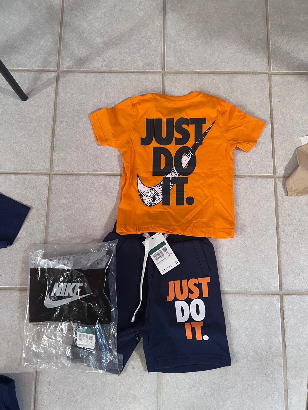 Kids Nike short/shirt set 11/12T youth large - Picture 2 of 2